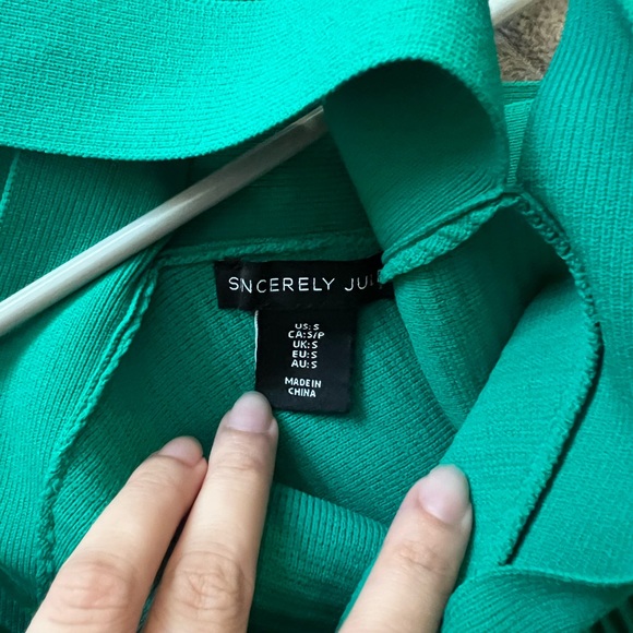 Green Ribbed Halter Top - Picture 2 of 5